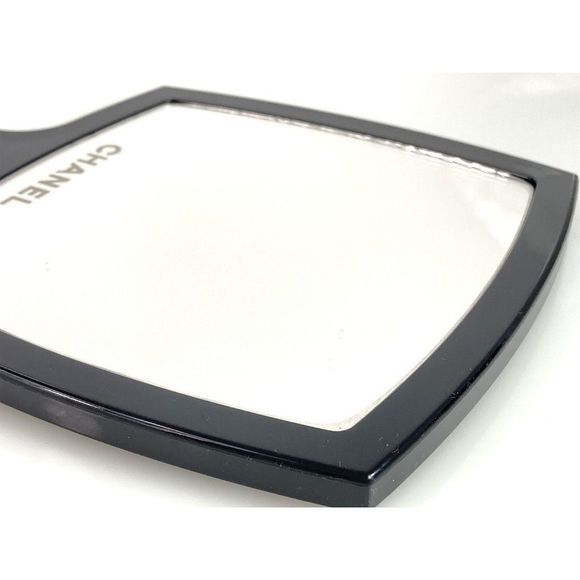 Authentic Chanel Black Hand Mirror NWOT Luxury Makeup Accessory - Picture 4 of 5